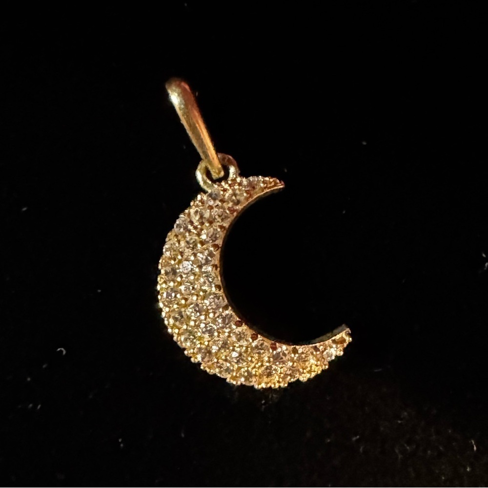 Vintage 10k yellow gold diamond pave Crescent moon pendant charm (110)